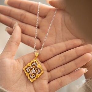 Buccellati Rotating Four-Petal Flower Necklace